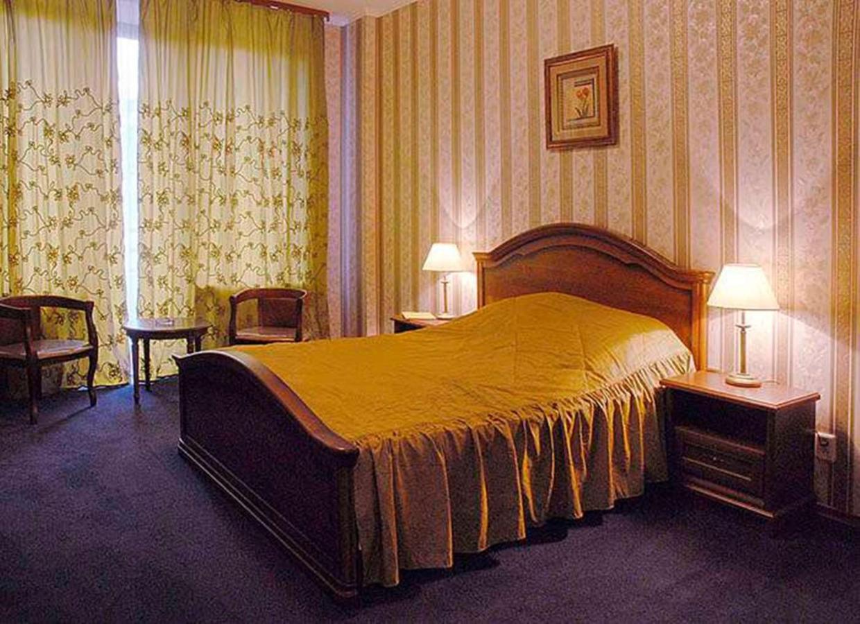 Diplomat Aparthotel Kyiv Room photo